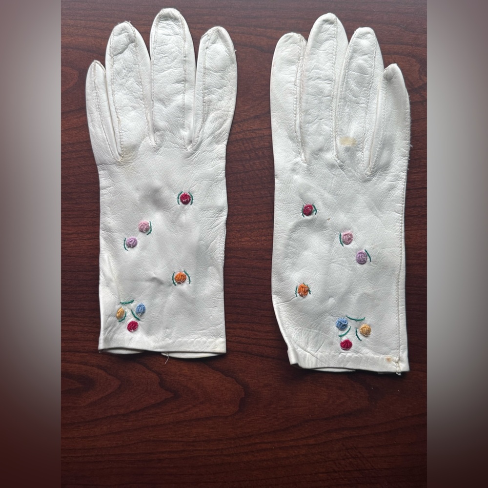 Vintage glove lot of 8. Size 6